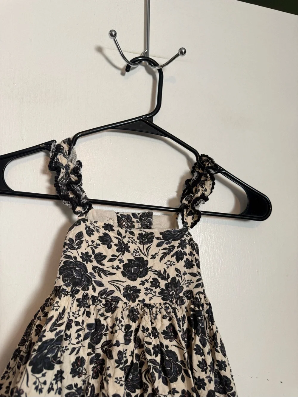 Joie baby black and cream floral print dress size 24M